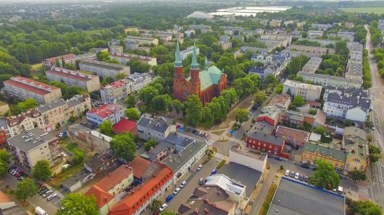 Marzenia o własnym kącie – jak przebiega budowa domu w Pruszkowie?