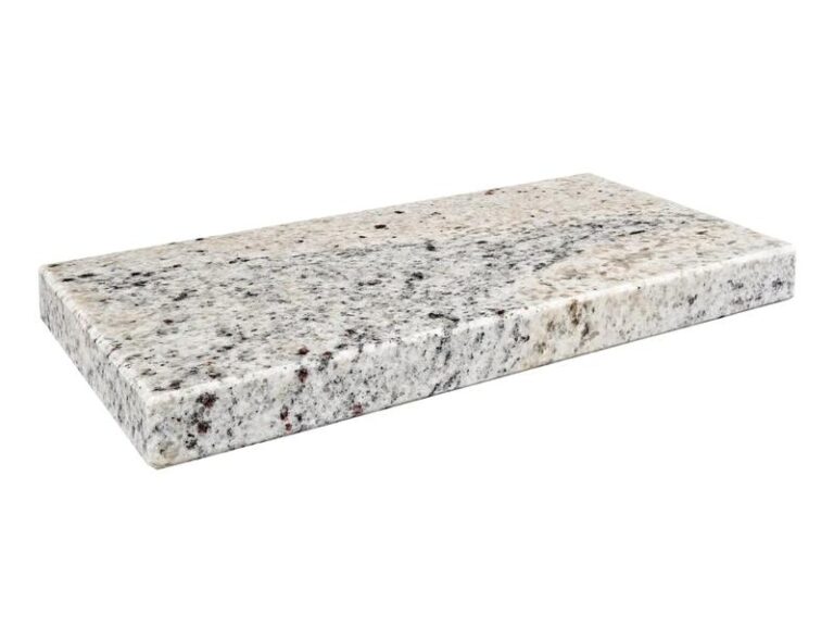 Praktyczny przewodnik: jak idealnie zamontować blat kuchenny pod oknem