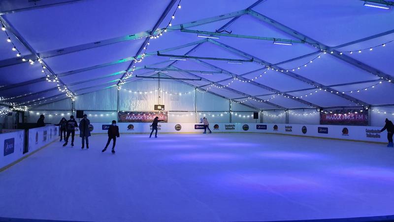 Koszty budowy lodowiska