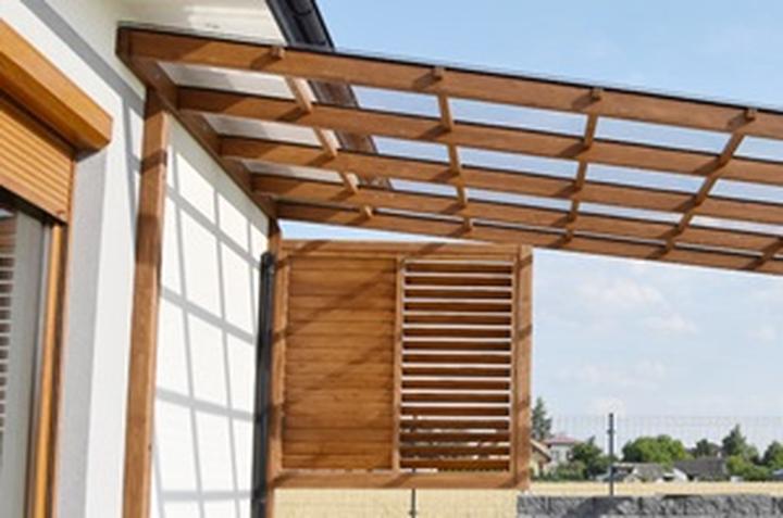 Wybór materiałów do dachu z poliwęglanu