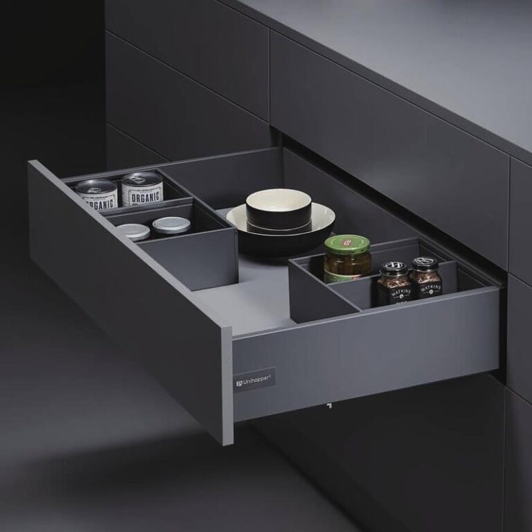 Praktyczny przewodnik: jak zamontować szufladę pod blatem w kuchni