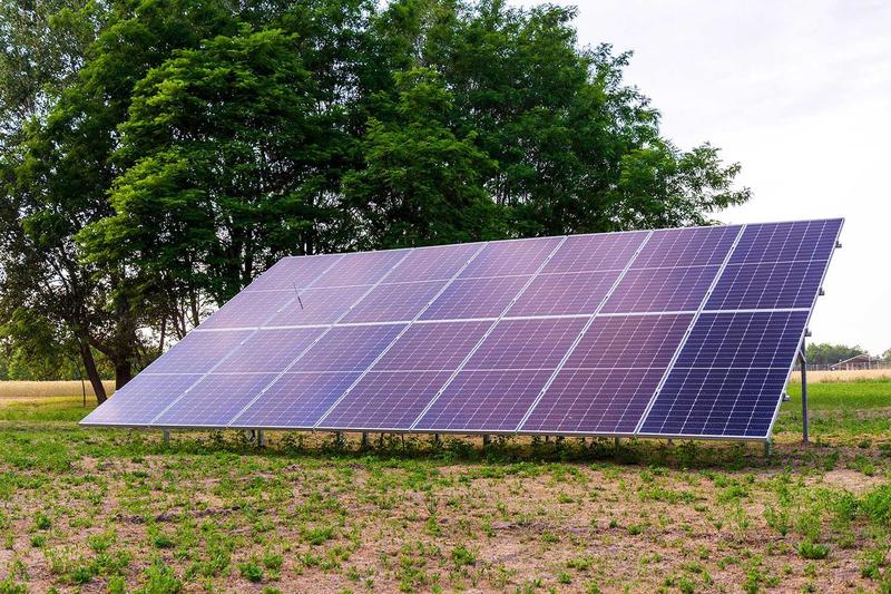 Odkrywamy rzeczywisty koszt budowy elektrowni fotowoltaicznej – co warto wiedzieć?