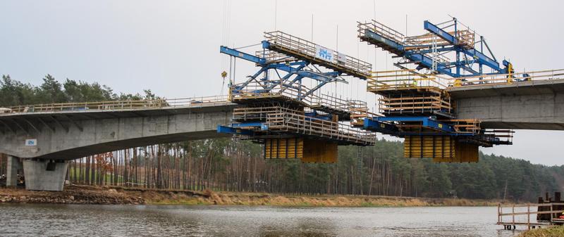 Przepisy i pozwolenia wodnoprawne