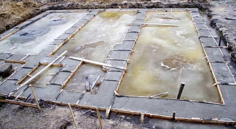 Fundamenty zimą – czy to dobre rozwiązanie?