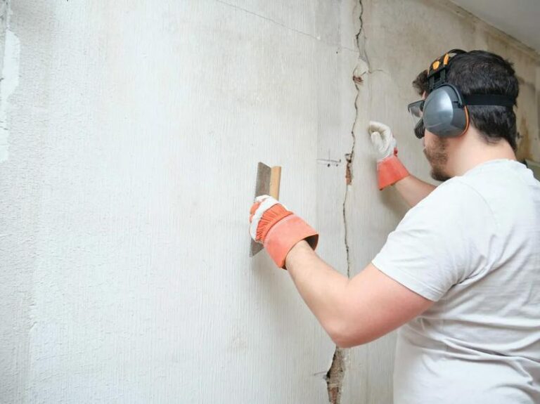 Jak wybrać odpowiedni tynk cienkowarstwowy na styropian?