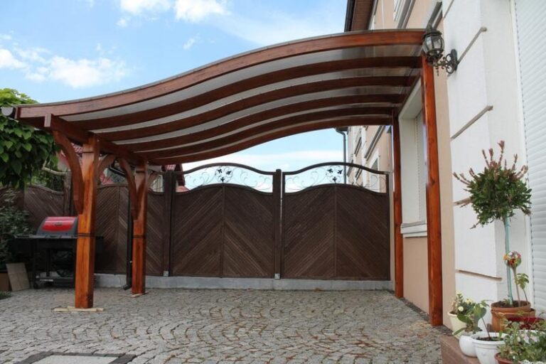 Jakie krokwie wybrać na dach altany